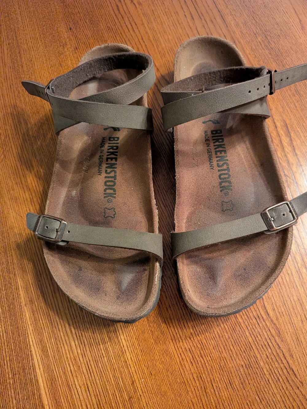 Women's Birkenstock Strappy Leather Sandals, Size 8